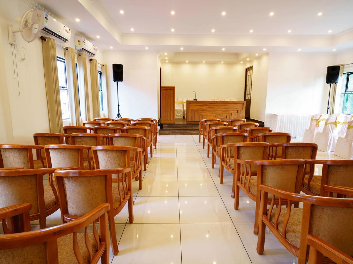 Oyo 9404 Hotel White Fort Mananthavady Buitenkant foto