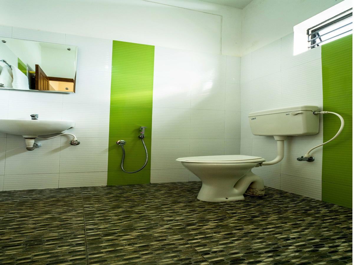Oyo 9404 Hotel White Fort Mananthavady Buitenkant foto