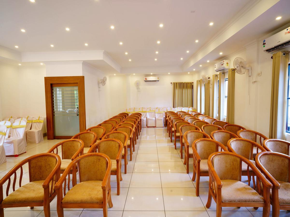 Oyo 9404 Hotel White Fort Mananthavady Buitenkant foto