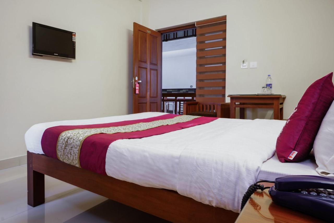 Oyo 9404 Hotel White Fort Mananthavady Buitenkant foto