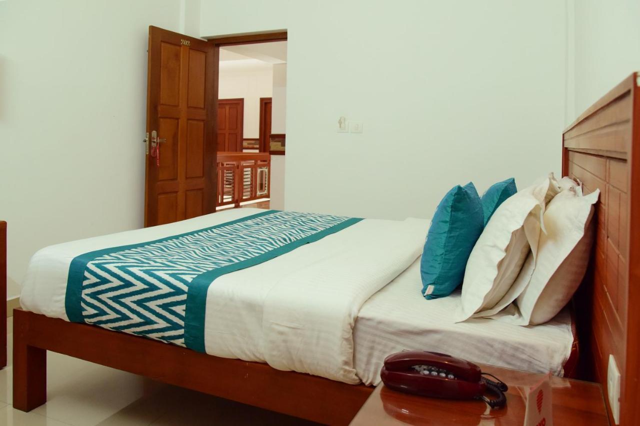 Oyo 9404 Hotel White Fort Mananthavady Buitenkant foto