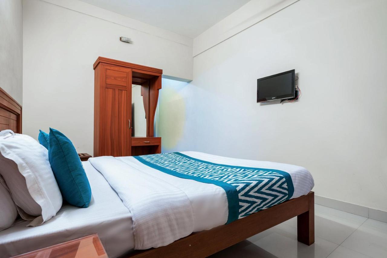 Oyo 9404 Hotel White Fort Mananthavady Buitenkant foto